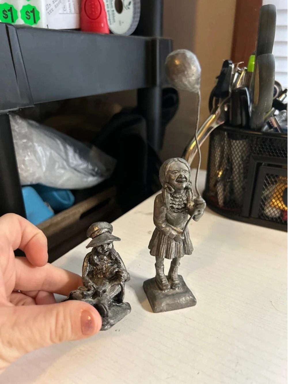 Set of 2 pewter figures